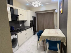 İcarə yeni tikili 3 otaqlı 145 m²,  Şah İsmayıl Xətai m.-10