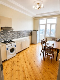 Satılır yeni tikili 2 otaqlı 77 m²,  Masazır-2