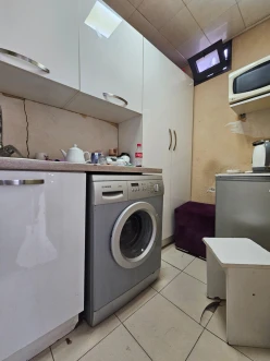 Satılır obyekt 60 m²,  28 May m.-8