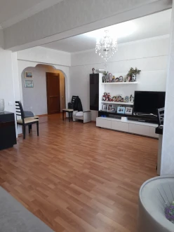 Satılır köhnə tikili 3 otaqlı 87 m², Yasamal r.-2