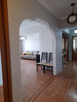 Satılır köhnə tikili 3 otaqlı 87 m², Yasamal r.-3