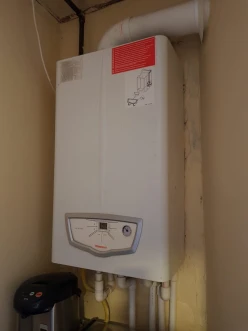 Satılır köhnə tikili 3 otaqlı 90 m², Yasamal r.-7 Satılır köhnə tikili 3 otaqlı 90 m², Yasamal r.-7