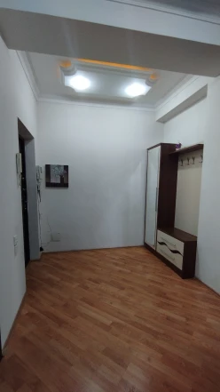 Satılır yeni tikili 2 otaqlı 88 m², İnşaatçılar m.-14