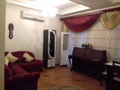 İcarə köhnə tikili 3 otaqlı 91 m², Elmlər Akademiyası m.-9