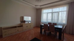 Satılır yeni tikili 2 otaqlı 88 m², İnşaatçılar m.-4