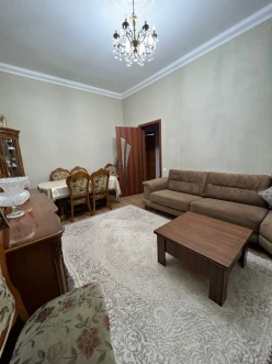 Satılır ev/villa 3 otaqlı 100 m², Azadlıq prospekti m.-11