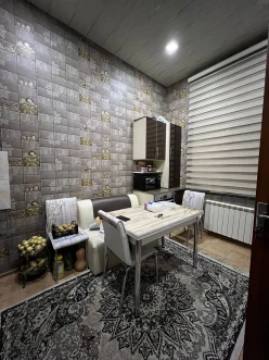 Satılır ev/villa 3 otaqlı 100 m², Azadlıq prospekti m.-5