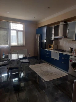 İcarə yeni tikili 3 otaqlı 126 m², Yasamal-13 İcarə yeni tikili 3 otaqlı 126 m², Yasamal-13