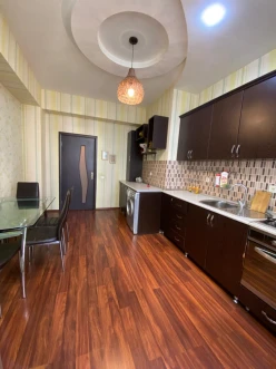 İcarə yeni tikili 2 otaqlı 95 m², Şah İsmayıl Xətai m.-9 İcarə yeni tikili 2 otaqlı 95 m², Şah İsmayıl Xətai m.-9