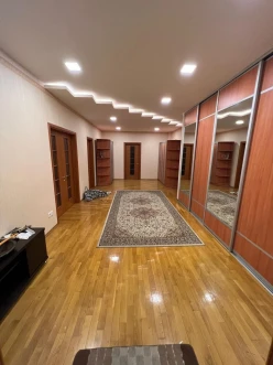 İcarə yeni tikili 4 otaqlı 210 m², Gənclik m.-4