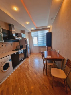 İcarə yeni tikili 2 otaqlı 90 m², Nizami m.-9