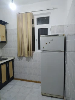 İcarə köhnə tikili 2 otaqlı 45 m², Memar Əcəmi m.-5