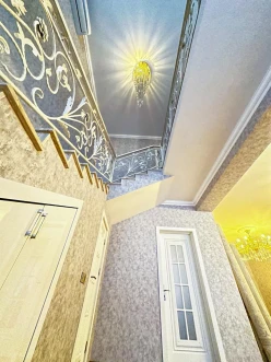 Satılır ev/villa 4 otaqlı 300 m²,  Səbail-8