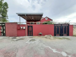 Satılır ev/villa 3 otaqlı 130 m², Azadlıq prospekti m.