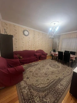 Satılır ev/villa 3 otaqlı 130 m², Azadlıq prospekti m.-8