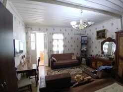 Satılır köhnə tikili 2 otaqlı 57 m²,  Sahil m.