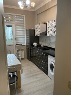 İcarə yeni tikili 2 otaqlı 60 m²,  İnşaatçılar m.-3