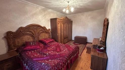 Satılır köhnə tikili 4 otaqlı 110 m²,  Qaraçuxur-4