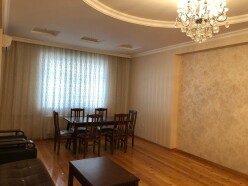 Satılır yeni tikili 2 otaqlı 98 m², İnşaatçılar m.-8 Satılır yeni tikili 2 otaqlı 98 m², İnşaatçılar m.-8