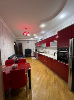 Satılır yeni tikili 4 otaqlı 140 m²,  İnşaatçılar m.-2