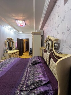 Satılır yeni tikili 4 otaqlı 140 m²,  İnşaatçılar m.-7