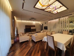 İcarə yeni tikili 3 otaqlı 180 m², Səbail r.-5