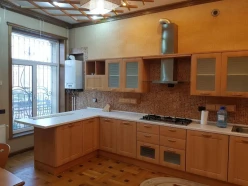 Satılır yeni tikili 4 otaqlı 200 m², Nizami m.-8