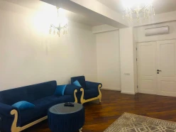 İcarə yeni tikili 4 otaqlı 180 m², Ağ şəhər q.-3