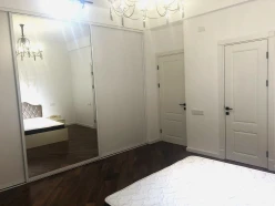 İcarə yeni tikili 4 otaqlı 180 m², Ağ şəhər q.-8