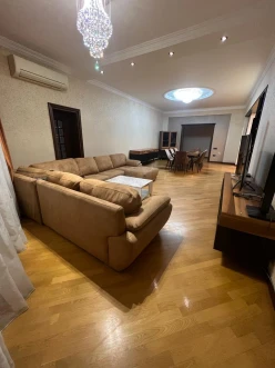 İcarə yeni tikili 4 otaqlı 190 m², Elmlər Akademiyası m.-2