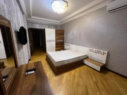 İcarə yeni tikili 4 otaqlı 190 m², Elmlər Akademiyası m.-7