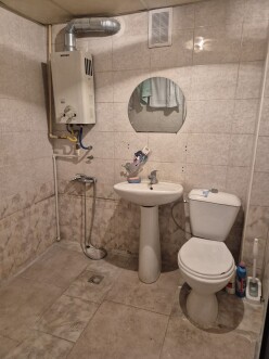 Satılır köhnə tikili 1 otaqlı 35 m²,  Elmlər Akademiyası m.-10