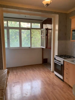 İcarə köhnə tikili 3 otaqlı 80 m², Azadlıq prospekti m.-10