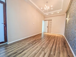 Satılır yeni tikili 3 otaqlı 127 m², Qara Qarayev m.-2