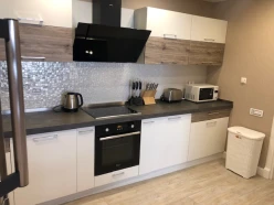 İcarə yeni tikili 3 otaqlı 145 m², Səbail r.-6