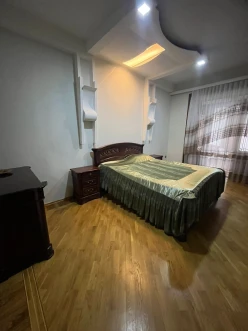 İcarə yeni tikili 5 otaqlı 250 m², Yasamal r.-4