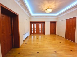 İcarə ofis 12 otaqlı 700 m², Badamdar q.-22