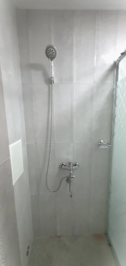 İcarə yeni tikili 3 otaqlı 105 m², İnşaatçılar m.-11