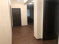 İcarə yeni tikili 3 otaqlı 135 m², Yasamal r.-6