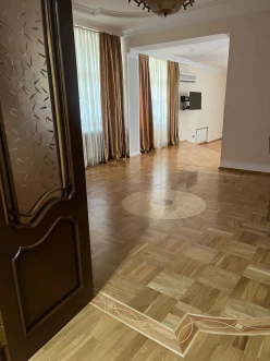 İcarə yeni tikili 5 otaqlı 250 m², Yasamal r.-12