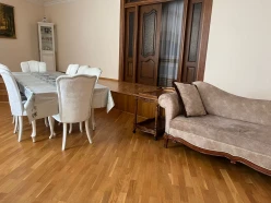 İcarə yeni tikili 5 otaqlı 250 m², Yasamal r.-16