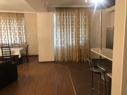 İcarə yeni tikili 3 otaqlı 135 m², Yasamal r.-5