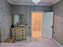 Satılır köhnə tikili 2 otaqlı 52 m²,  Bakıxanov-8