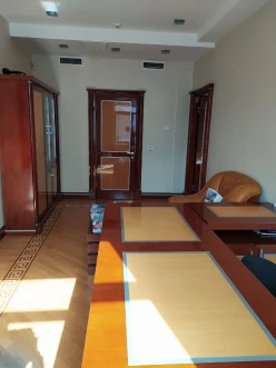 İcarə ofis 11 otaqlı 420 m², 28 May m.-23