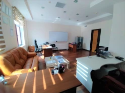İcarə ofis 11 otaqlı 420 m², 28 May m.-10