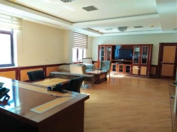 İcarə ofis 11 otaqlı 420 m², 28 May m.-2