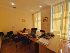 İcarə ofis 10 otaqlı 300 m², Nəsimi r.-15