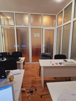 İcarə ofis 10 otaqlı 300 m², Nəsimi r.-13