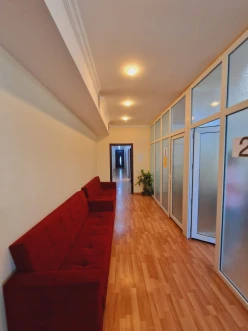 İcarə ofis 10 otaqlı 300 m², Nəsimi r.-12