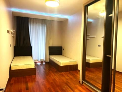 İcarə yeni tikili 4 otaqlı 188 m², Səbail r.-9